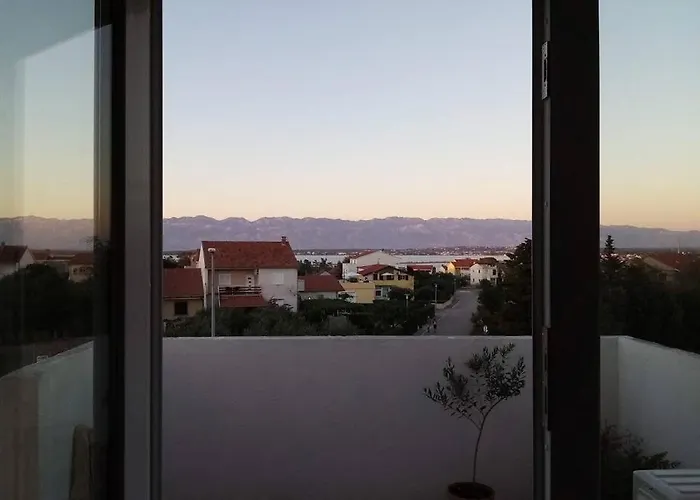 One Bedroom Loft With View Апартаменты *