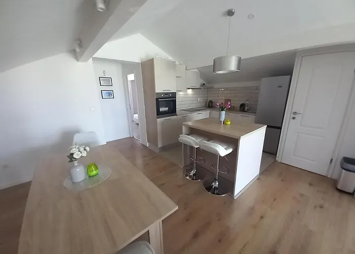 Апартаменты One Bedroom Loft With View *