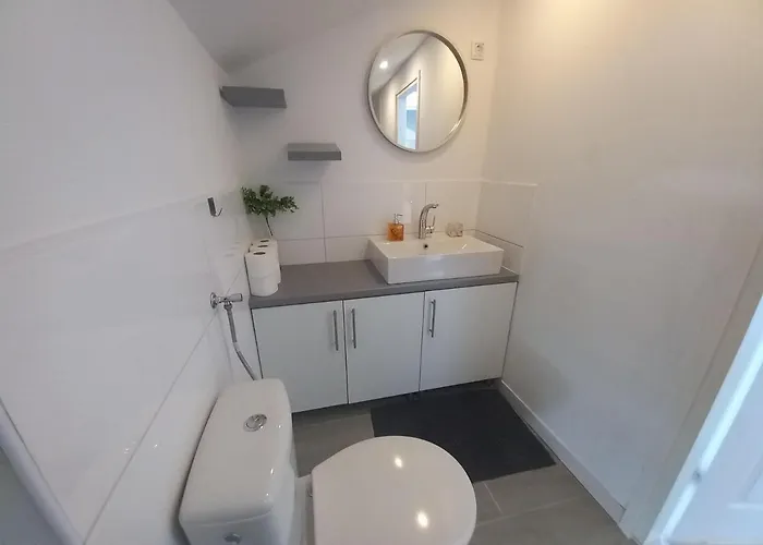 One Bedroom Loft With View شقة نين